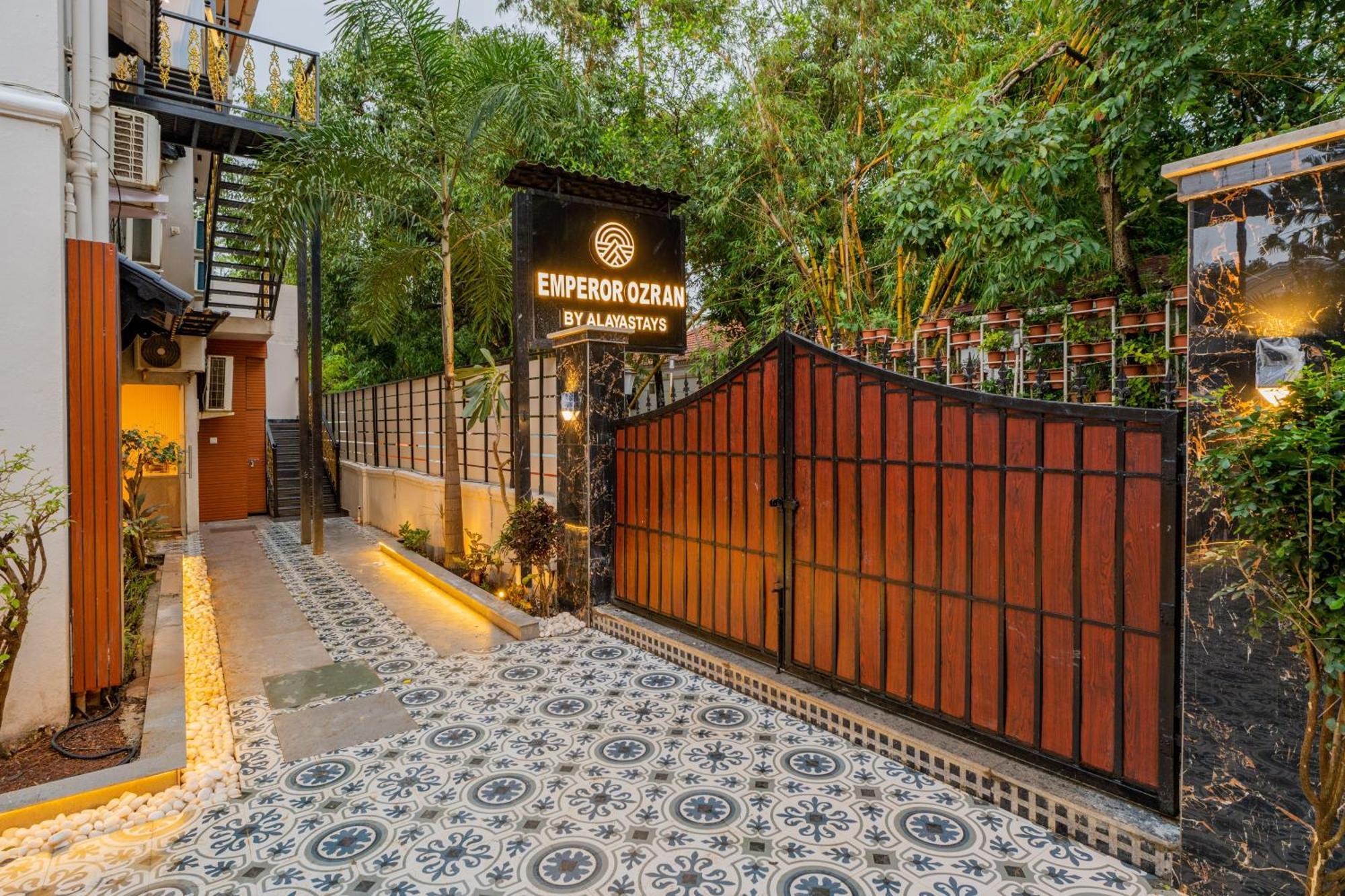 Emperor Ozran By Alaya Stays Vagator Ngoại thất bức ảnh